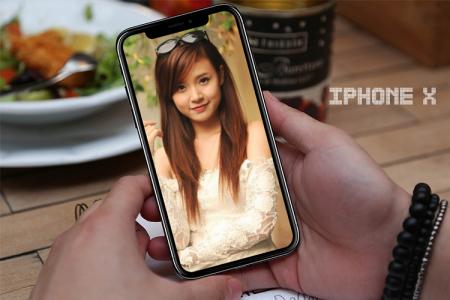 Create impressive iPhone X picture frames