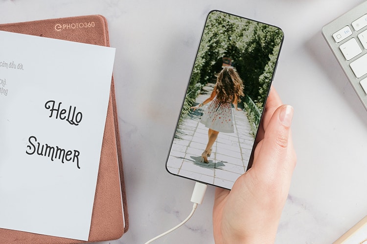 Diary and smartphone photo frame